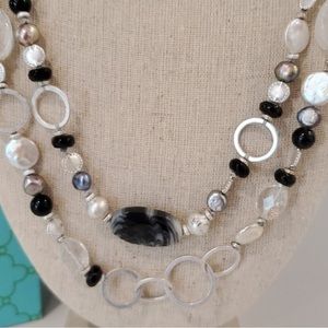 Stella & Dot Rachel Necklace Black/Grey. Dressy or Casual. Orig $75